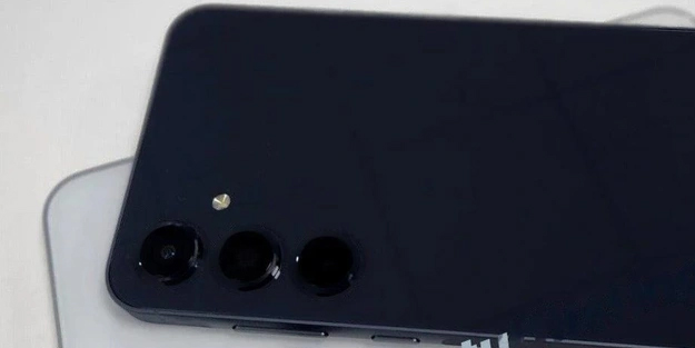 Samsung sahipleri dikkat! İşte yeni özellik: Sınırsız batarya tamiri sunacak... Maliyeti 2 dolar artıracak