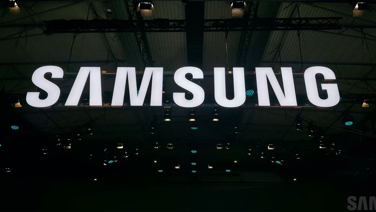 Samsung'un kafa üstü kulaklık geliştirdiği ortaya çıktı