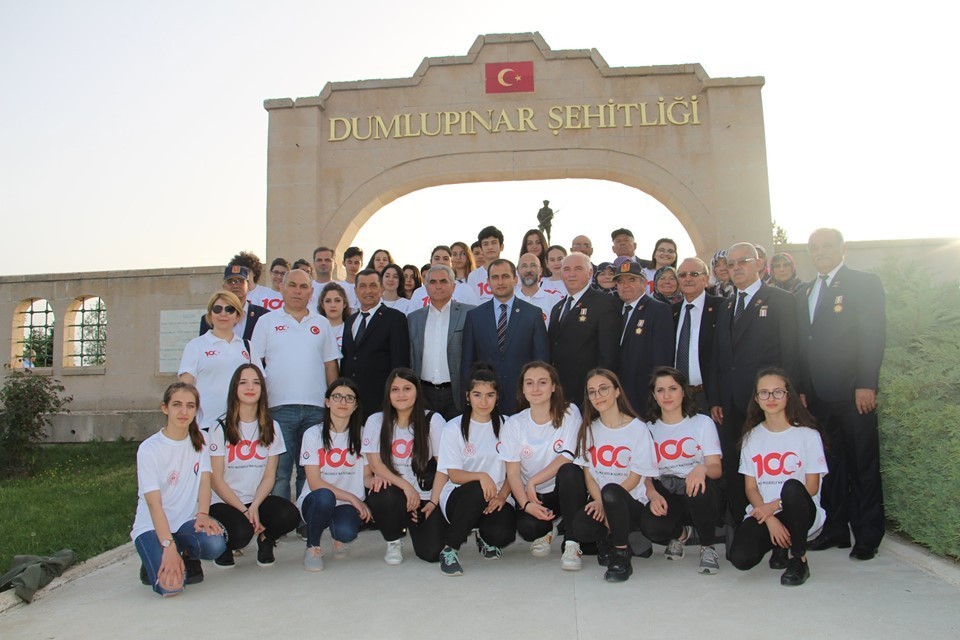 Samsunlu öğrencilerden Dumlupınar’a ziyaret 