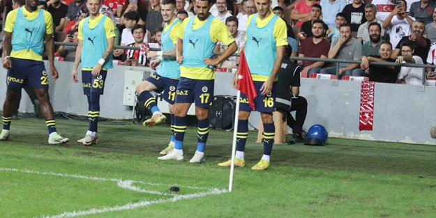 Samsunspor - Fenerbahçe maçı oynanırken sahaya fare girdi! ‘Yok artık! Bu kadar da olmaz’ dedirten Fıkra değil gerçek olay