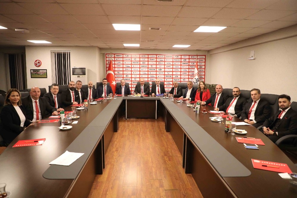 Samsunspor Kulübü Derneği ilk toplantısını yaptı 