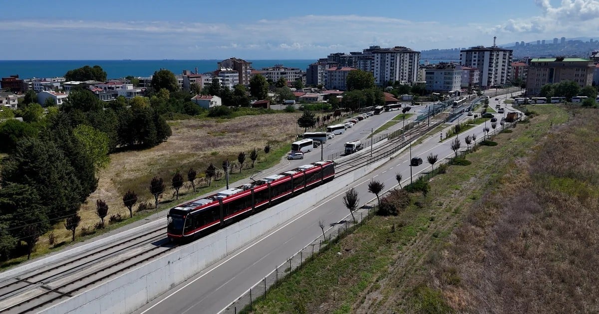 Samsun'un 3'üncü yeni tramvayı kente ulaştı: Yerlilik oranı yüzde 74