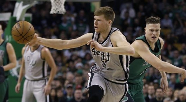 San Antonio Spurs galibiyet serisini 7'ye çıkardı