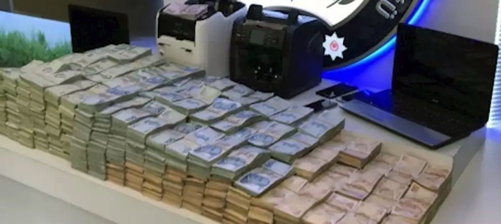 Sanal bahis operasyonunda biri polis 3 tutuklama 