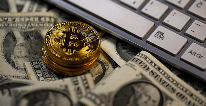 Sanal para birimi Bitcoin 10 bin dolara dayandı