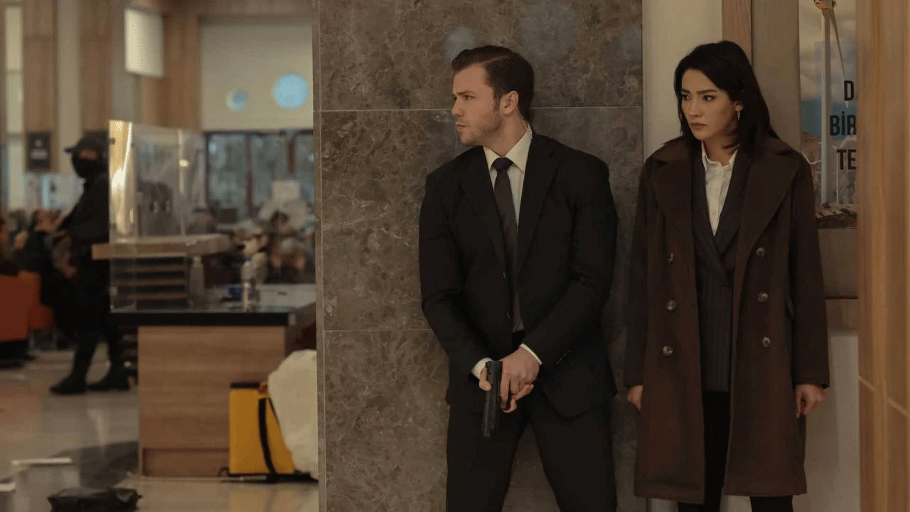 Sanatçı değil sanki CHP sekreteri! Aybüke Pusat, TRT'nin Teşkilat dizisinden kovuldu