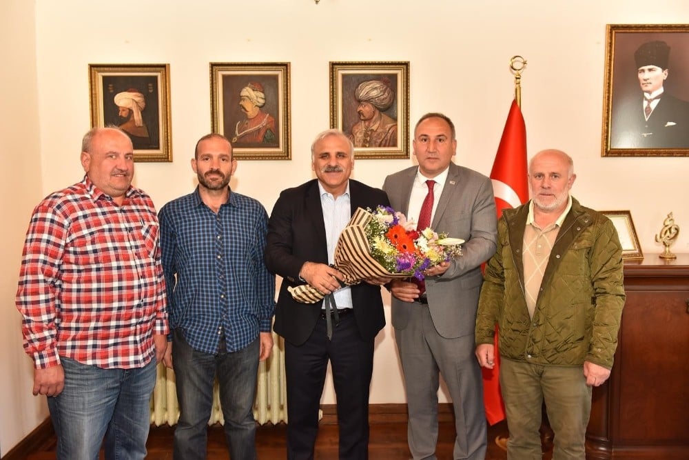 Sanayi esnafının Başkan Zorluoğlu’na ziyaretinde sanayinin taşınması gündeme geldi 