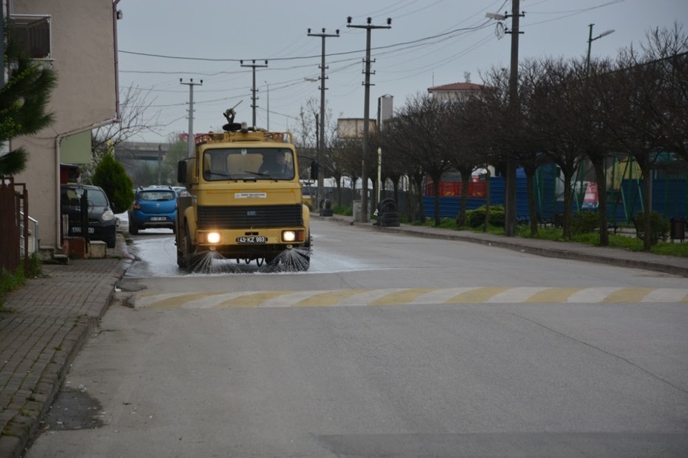 Sanayi Mahallesi dezenfekte edildi 