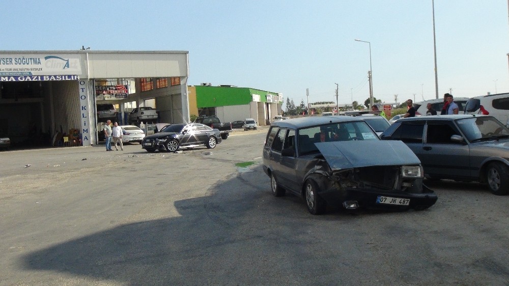 Sanayi sitesinde trafik kazası: 1 yaralı 