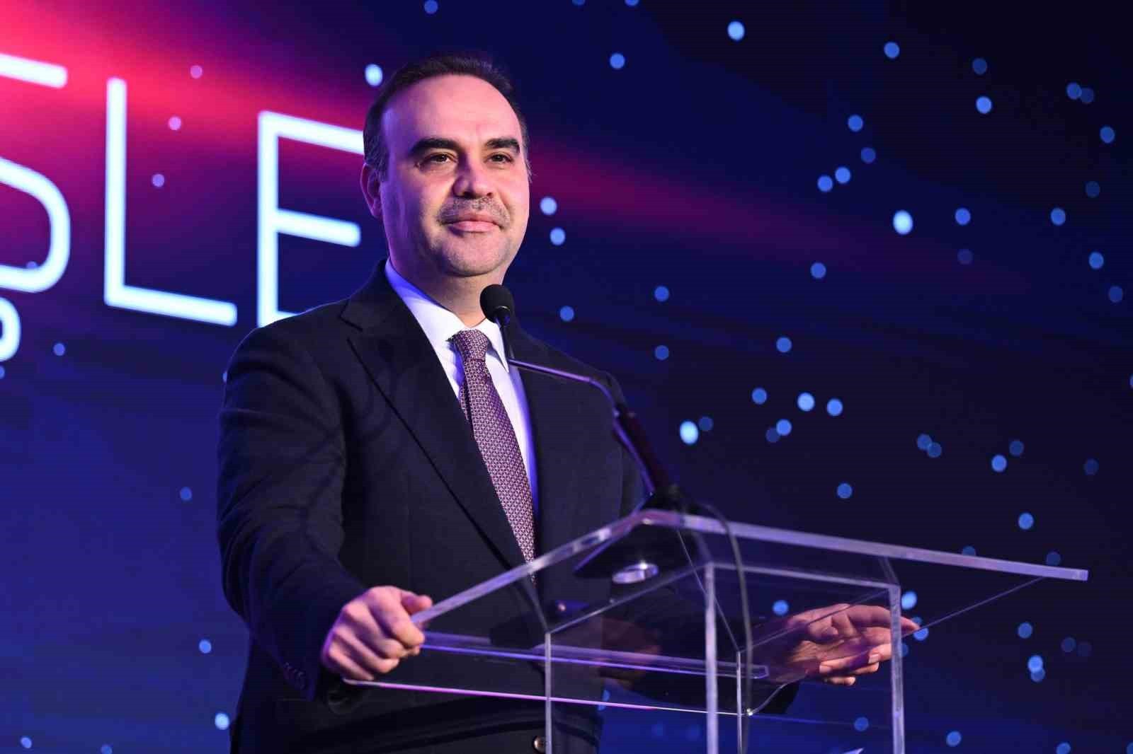 Sanayide son dört yılın rekoru kırıldı! Bakan Kacır 2026 yılı için 