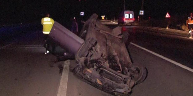 Sancaktepe'de otomobil takla attı: 1 yaralı