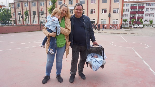 Sandığa giden en genç isim! 25 günlük