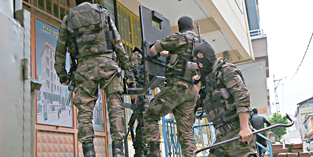 Sandık provokatörü teröristler kıskıvrak