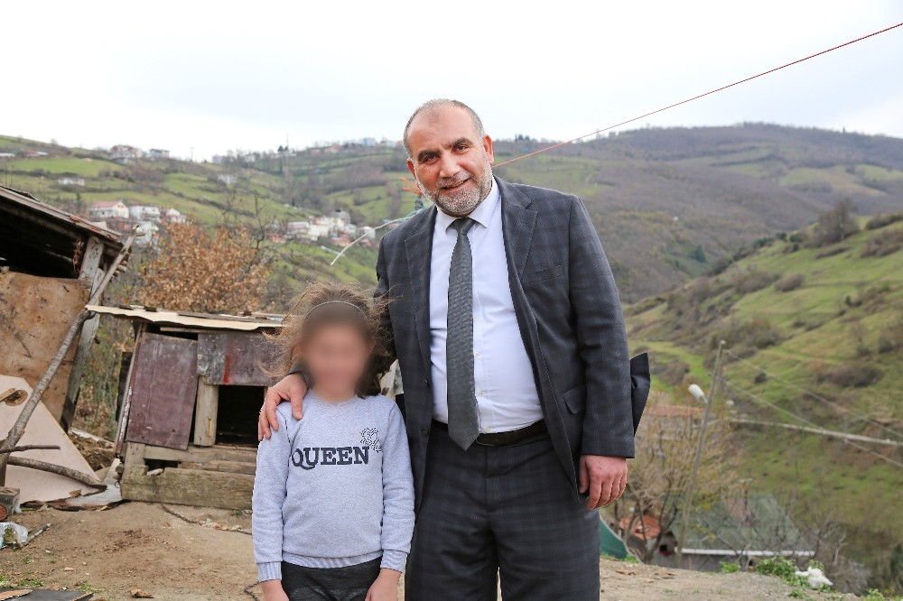 Sandıkçı yetim çocukları sevindirdi 