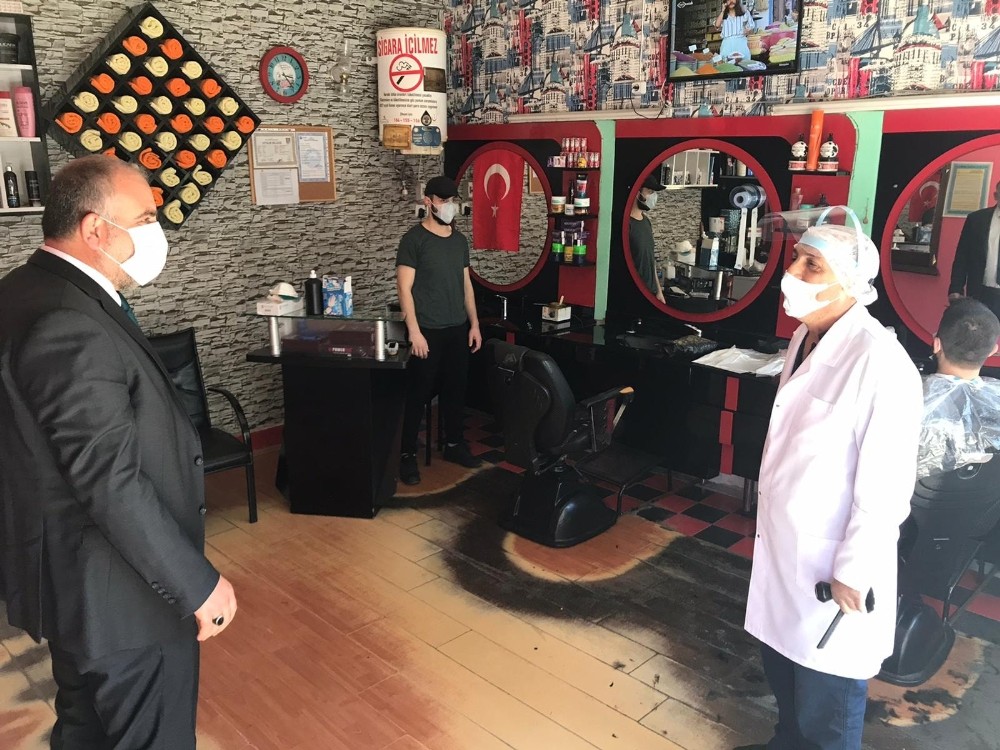 Sandıkçı’dan berber ve kuaför esnafına destek 