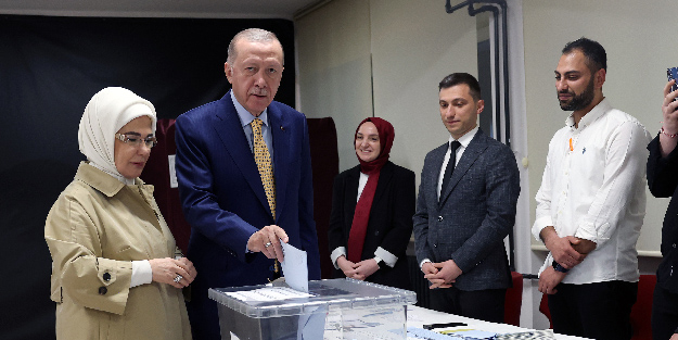 Sandıklar kapandı! Cumhurbaşkanı Erdoğan'dan vatandaşlara çağrı