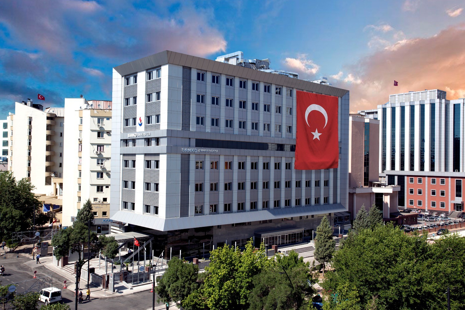 Sanko Üniversitesi 46 akademik personel alınacak