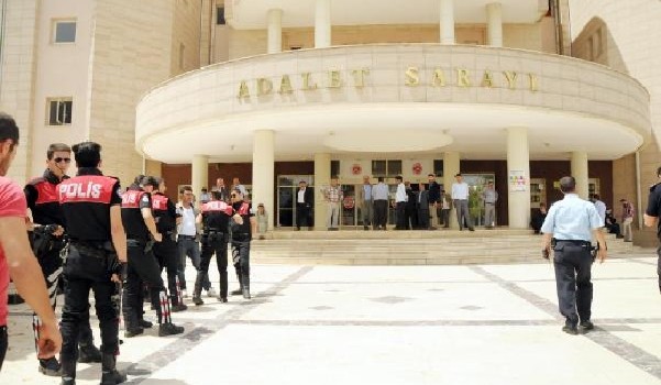 Şanlıurfa adliyesinde kavga: 10 kişi gözaltında