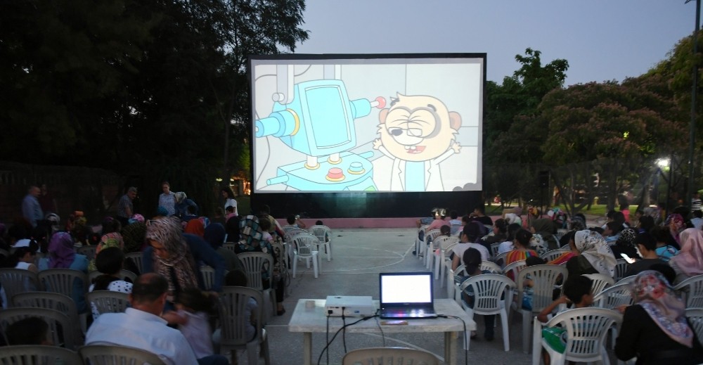 Şanlıurfa’ da yaz sineması etkinliği yoğun ilgi görüyor 