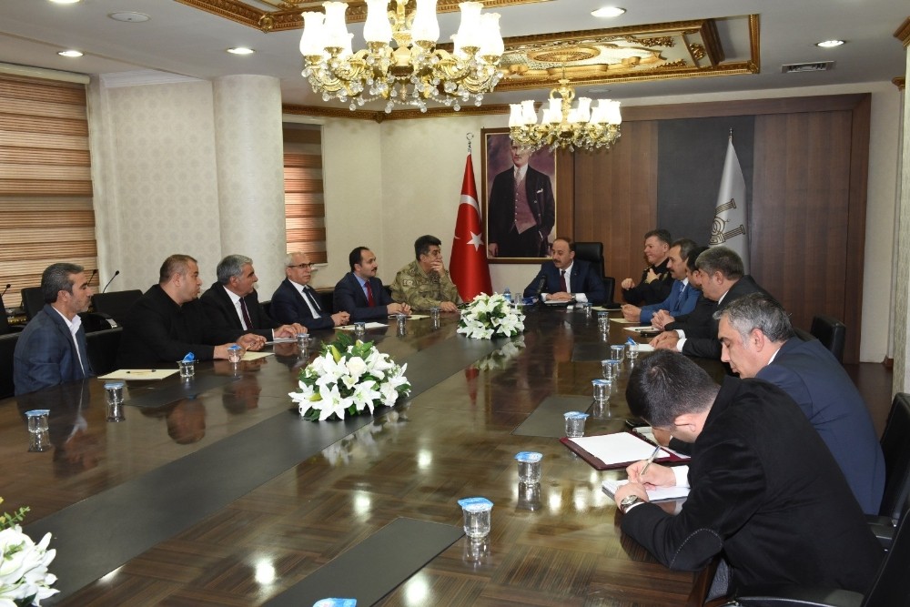 Şanlıurfa esnafindan virüs tedbirlerine tam destek 