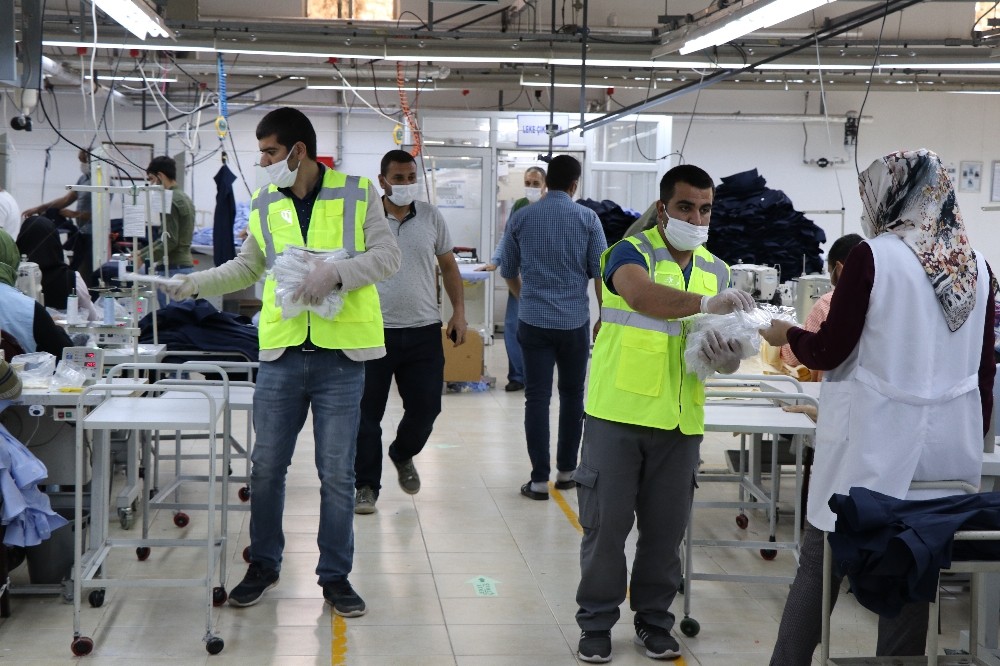 Şanlıurfa’da 1 milyon ücretsiz maske dağıtıldı 