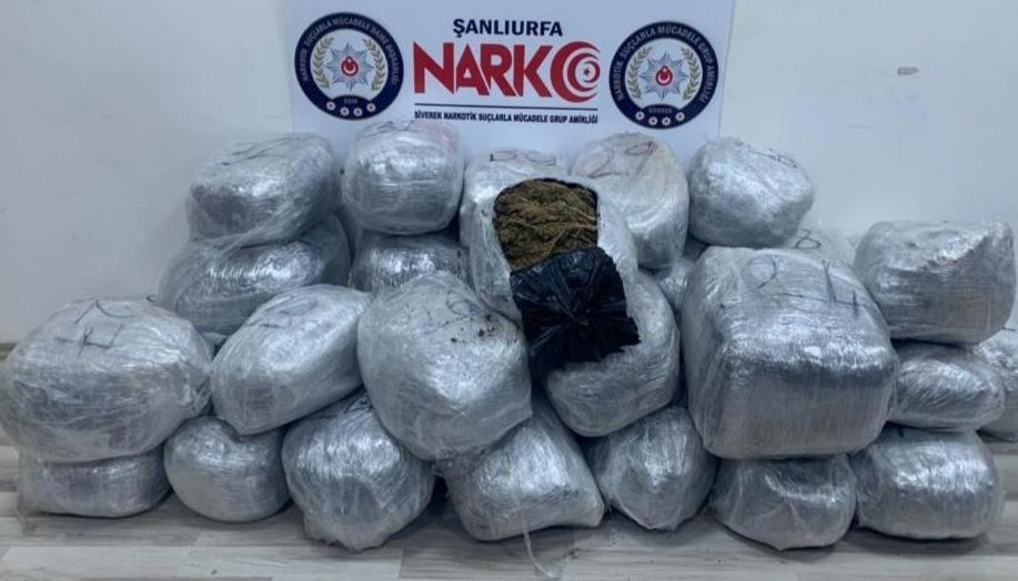 Şanlıurfa’da 193 kilogram esrar ele geçirildi 