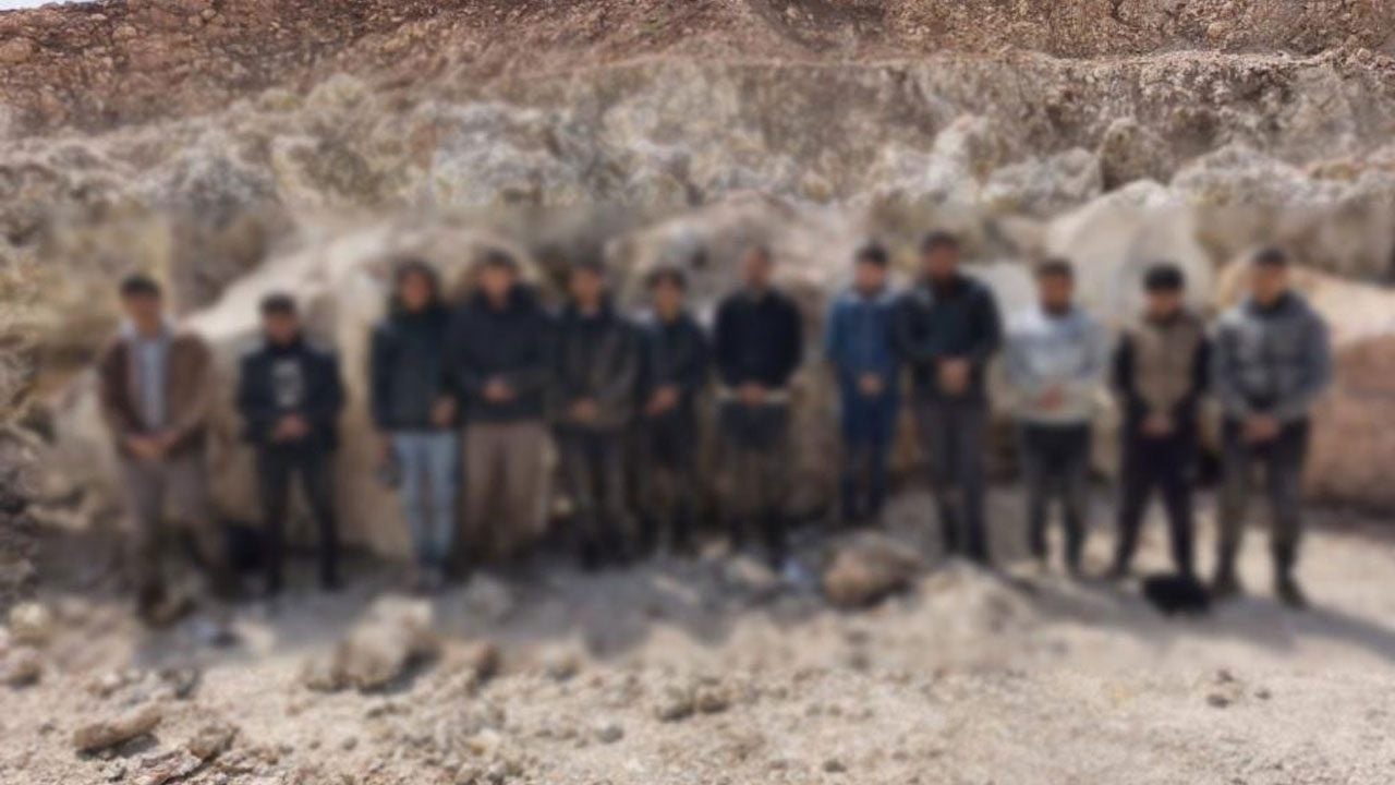 Şanlıurfa'da 68 kaçak göçmen yakayı ele verdi