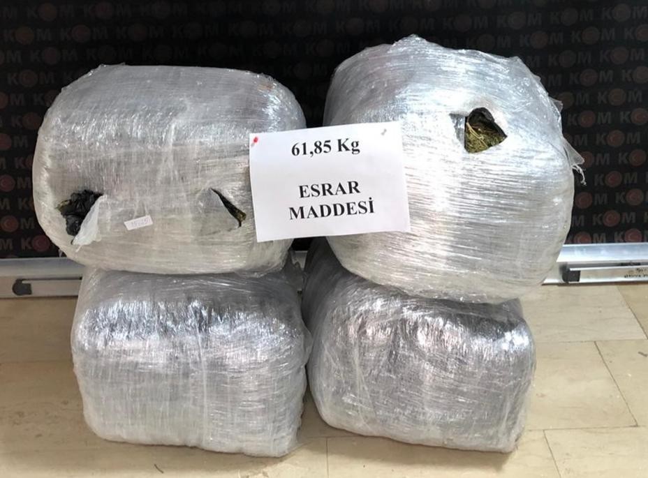 Şanlıurfa’da 68 kilo 450 gram esrar maddesi ele geçirildi 