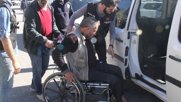 Şanlıurfa'da arkadaşını öldürdü, sürünerek kaçmaya çalışırken yakalandı!