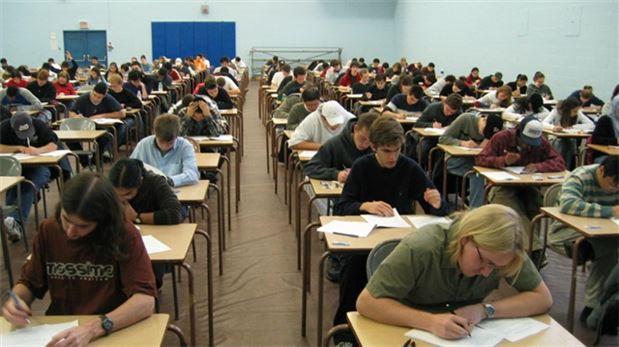 Şanlıurfa'da başkasının yerine YGS'ye girerken yakalandı