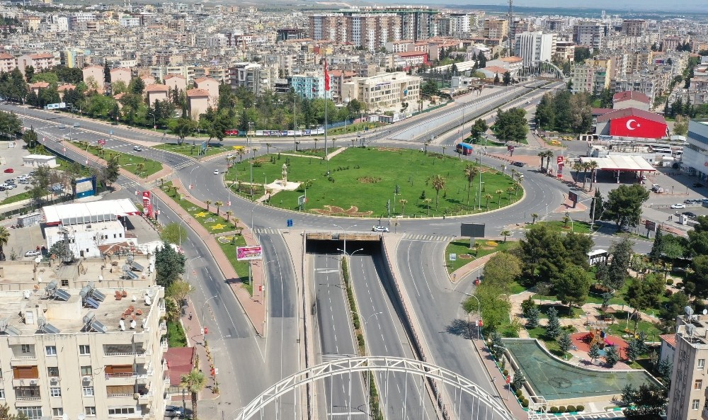 Şanlıurfa’da bayramın üçüncü gününde de sokaklar boş kaldı 