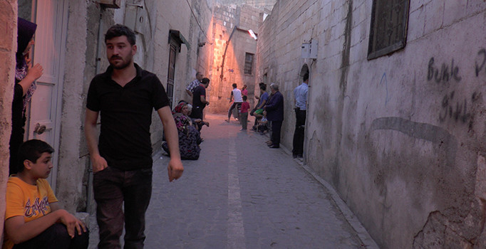 Şanlıurfa'da cezaevinden izinli çıkan şahıs eşini öldürdü