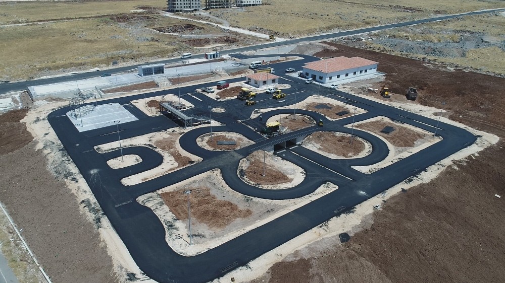 Şanlıurfa’da çocuk trafik eğitim park yapımı sürüyor 