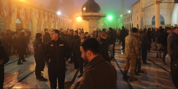 Şanlıurfa’da depremde hayatını kaybedenler anıldı