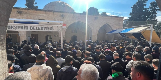 Şanlıurfa'da enkazdan çıkarılanlar defnedildi