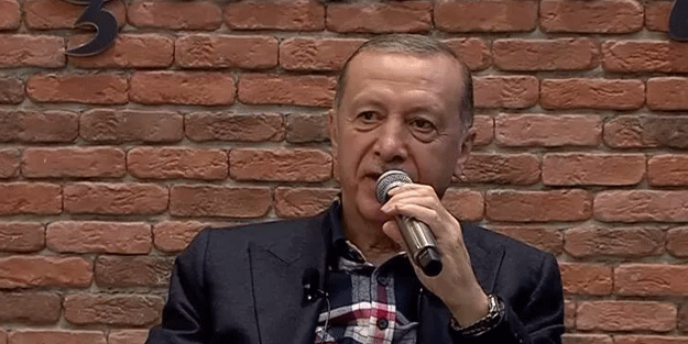 Şanlıurfa’da gençlik buluşmasında İbrahim Tatlıses de vardı "Vuruldum başıma bu kaza geldi, gözümü açtım başucumda Erdoğan"