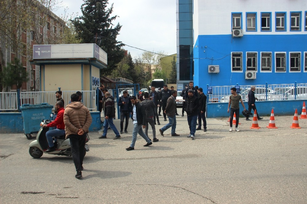 Şanlıurfa’da kamuya işçi alımı için başvurular başladı 