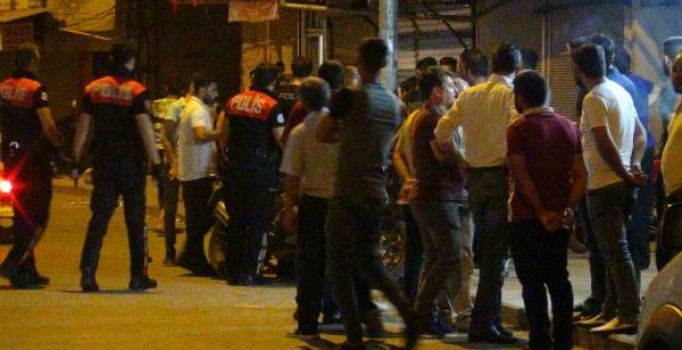 Şanlıurfa'da komşu ailelerin levyeli kavgası: 1 yaralı, 2 gözaltı