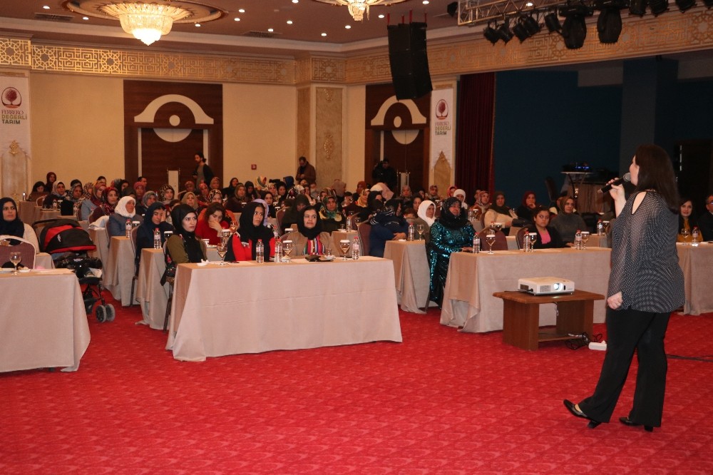 Şanlıurfa’da mevsimlik işçilerinin sorunları tartışıldı 
