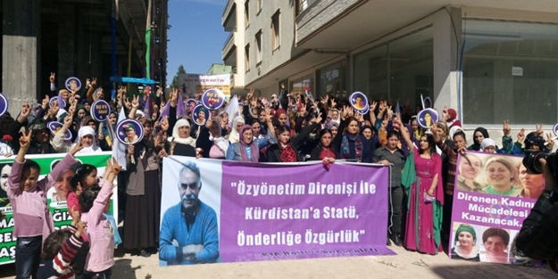 Şanlıurfa'da 'Öcalan'a özgürlük istediler