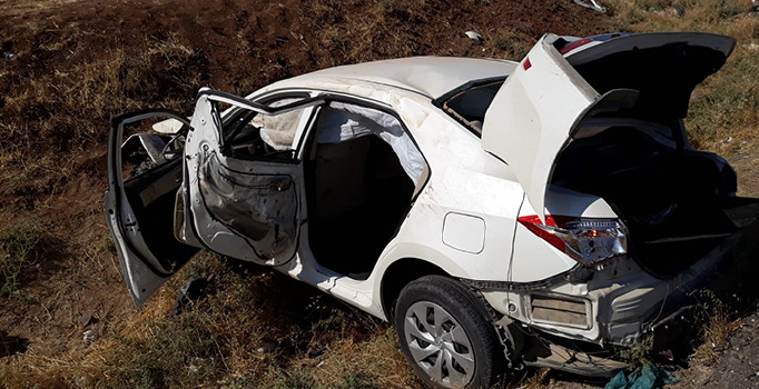Şanlıurfa’da otomobil devrildi: 5 kişi yaralandı