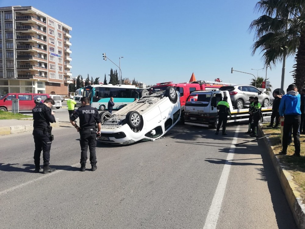 Şanlıurfa’da otomobiller çarpıştı: 2 yaralı 