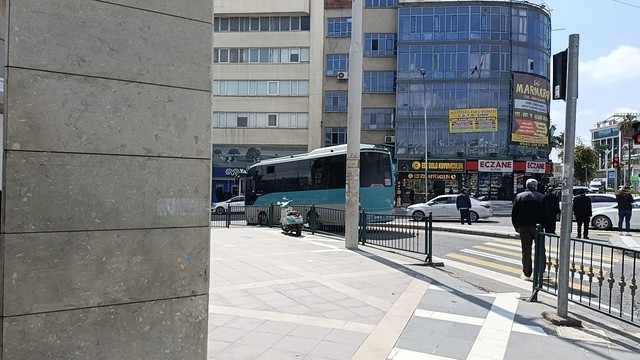 Şanlıurfa’da özel halk otobüsünün çarptığı kişi yaralandı