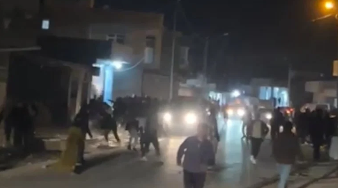 Şanlıurfa'da tansiyon yükseldi: Sokaklar savaş alanına döndü, 17 yaralı!