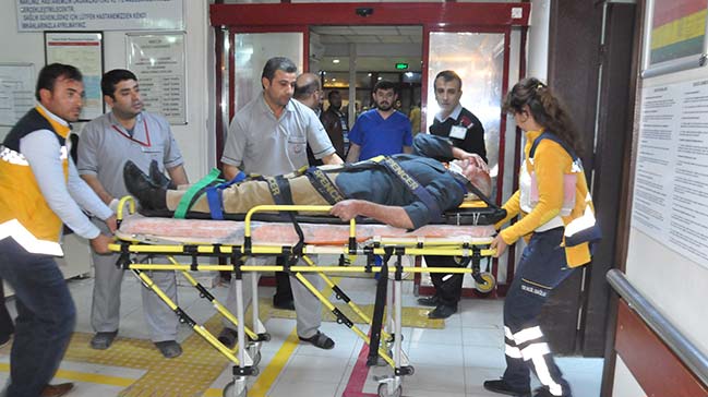 Şanlıurfa'da zincirleme trafik kazası: 15 kişi yaralandı
