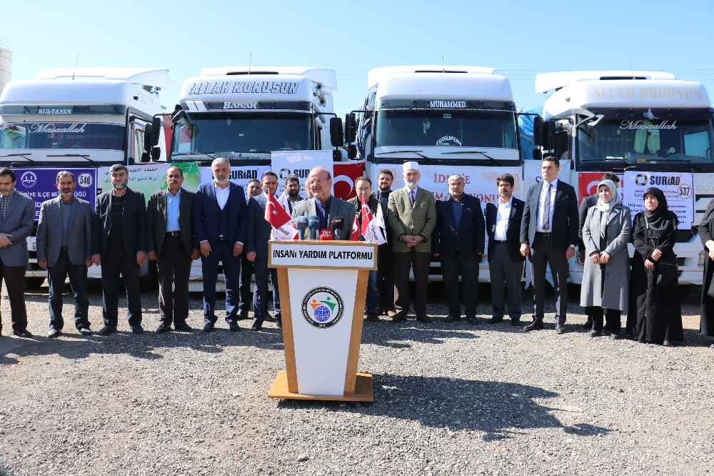 Şanlıurfa’dan İdlib’e 4 tır insani yardım 