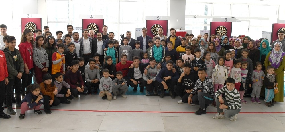 Şanlıurfalı gençler dart turnuvasında buluştu 