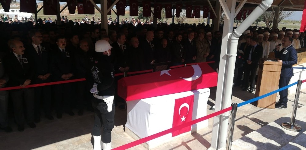 Şanlıurfalı şehit son yolculuğuna uğurlandı 