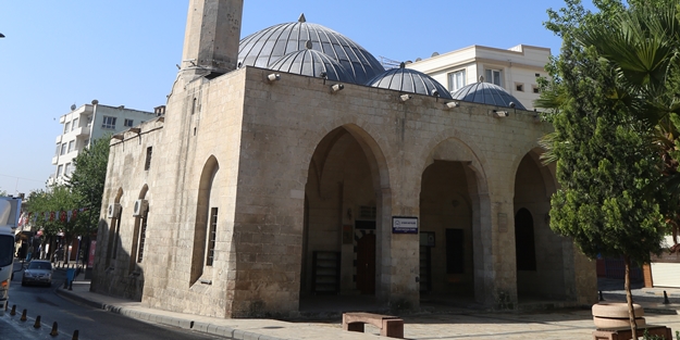 Şanlıurfa'nın benzersiz yapılarından: Hüseyin Paşa Camii