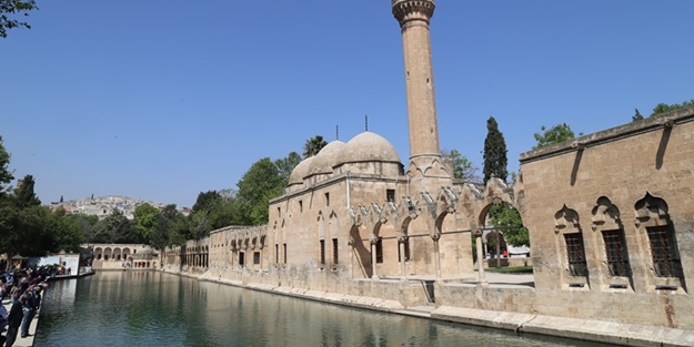 Şanlıurfa'nın turizm merkezi: Balıklıgöl